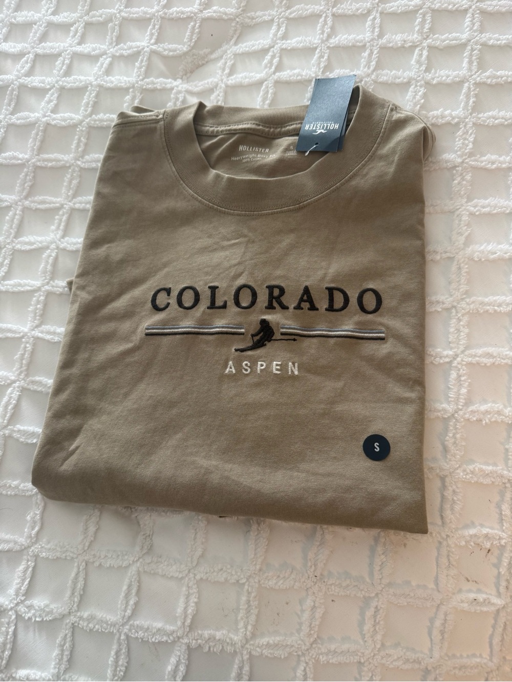 Hollister Colorado Aspen Olive Green Graphic Tee